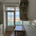 Nicky's Seaview Apartmán *