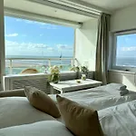 Nicky's Seaview Apartmán *