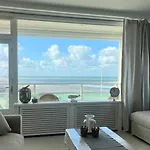 Nicky's Seaview 아파트 *